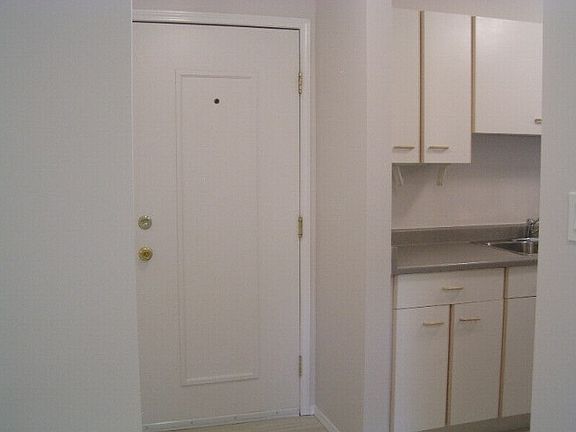 4th image of 4924 19th Ave NW