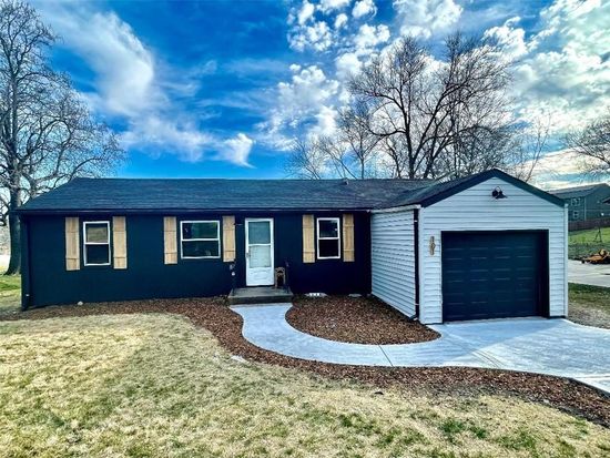 101 NE 114th St, Kansas City, MO 64155