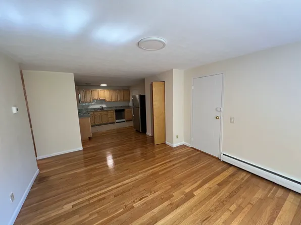 (undisclosed Address), Brookline, MA 02446