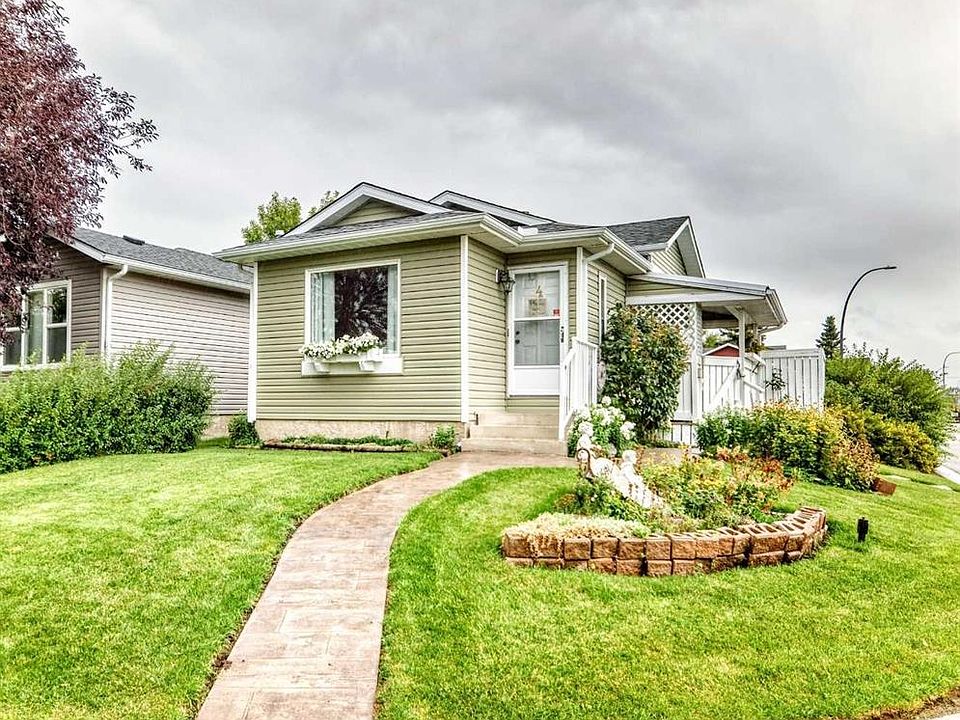 1st image of 45 N Taradale Close NE
