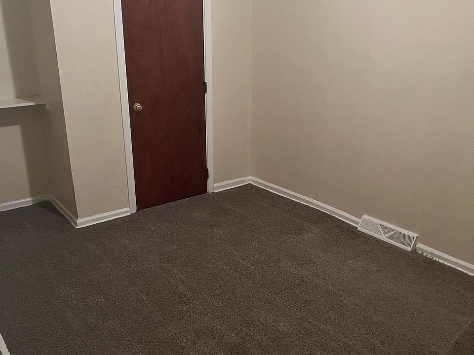 2nd image of 1203 W 4th St #1