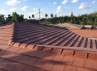 706 N 31st Ct, Hollywood, FL 33021