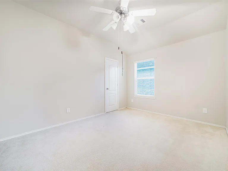 1315 Squire Dr — Photo 13