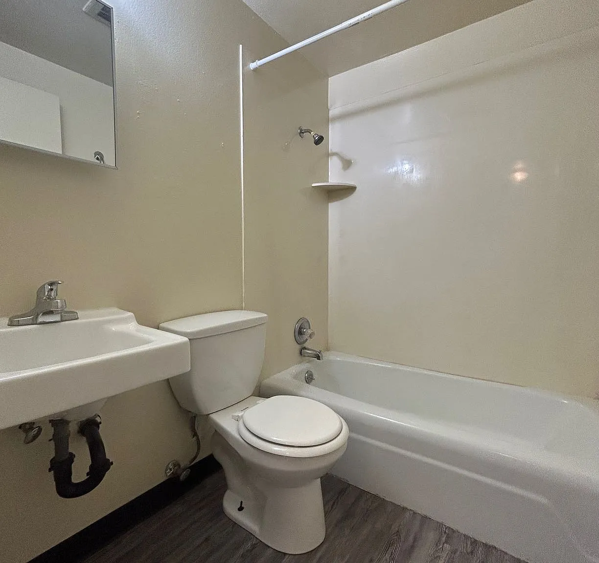 346 W Lovejoy — Photo 3