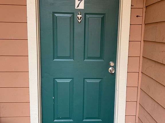 3rd image of 7043 Holly Hill Dr APT 7