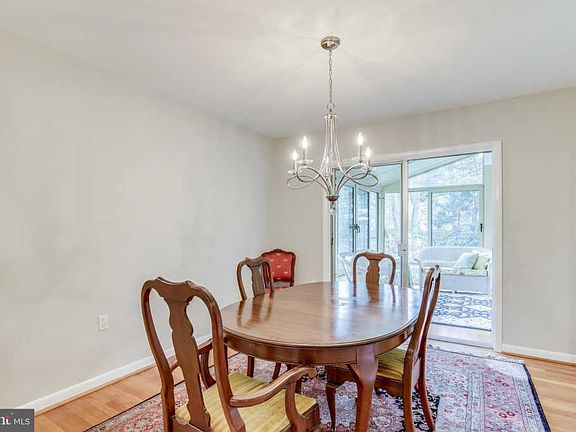 5th image of 6821 Silver Ln