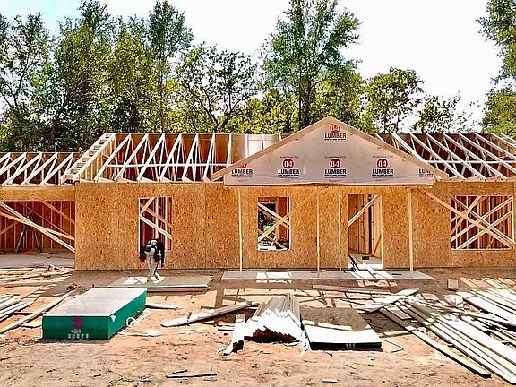 4th image of 124 Long Branch Rd