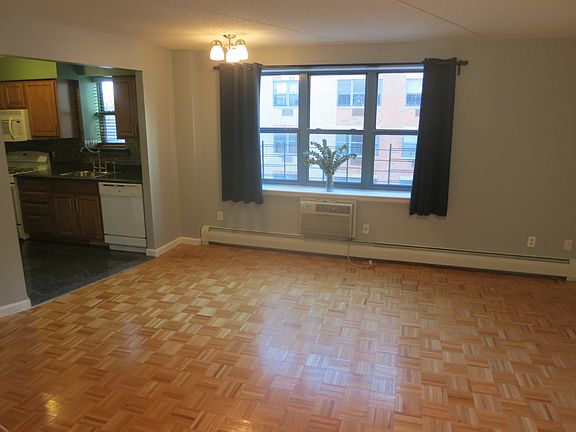 3rd image of 66 Garden St