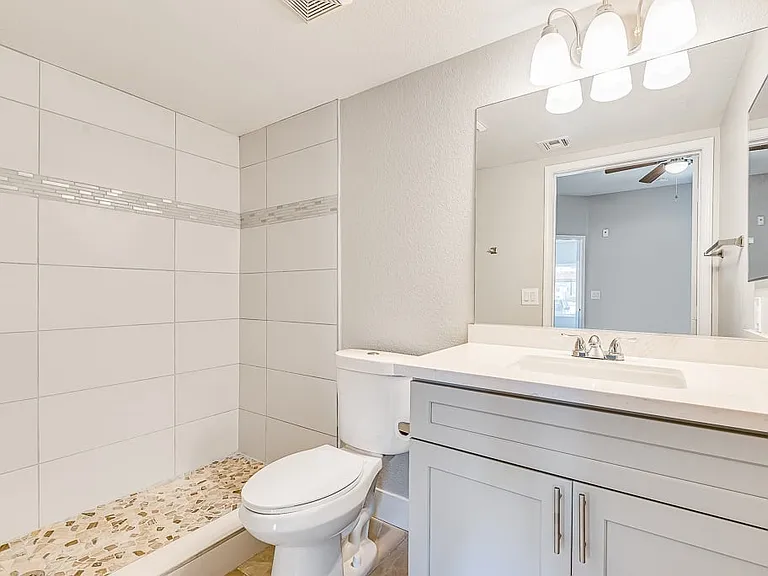 Pinehurst Condominiums — Photo 15