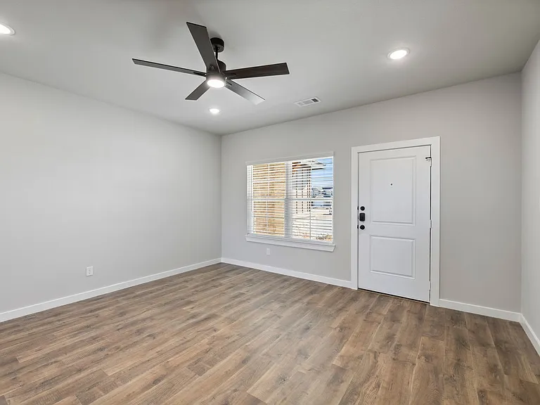 4011 Lecroy Ct — Photo 4