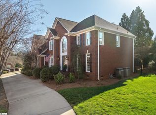 4 Craigmillar Pl, Greer, SC 29650