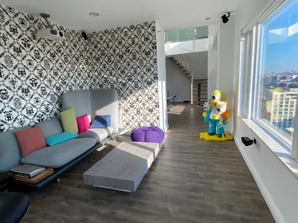 189 Bridge Street image 31 of 39