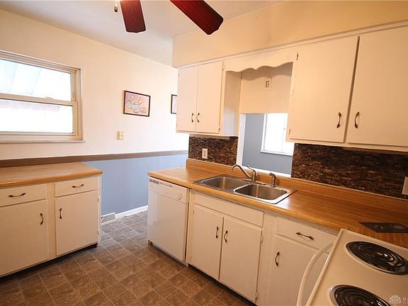 4th image of 1828 Darst Ave
