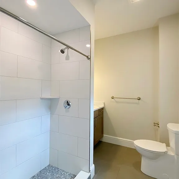 821 Winthrop Ave #1 — Photo 8