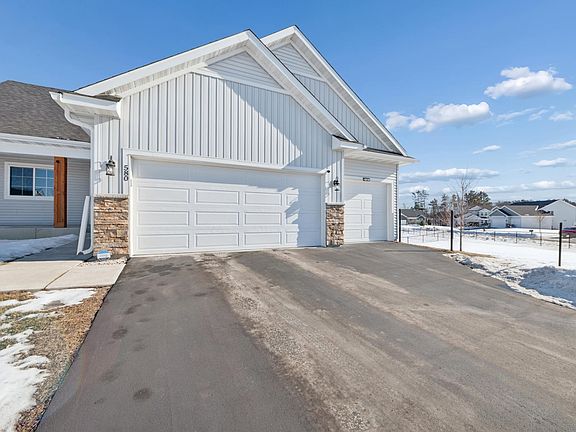 3rd image of 580 Alaska Loop