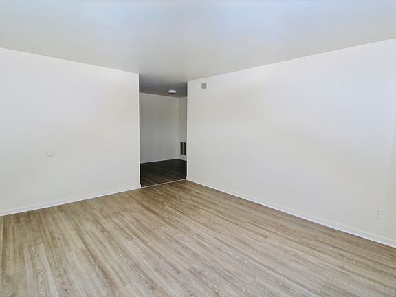 4th image of 200 W Young Cir #315