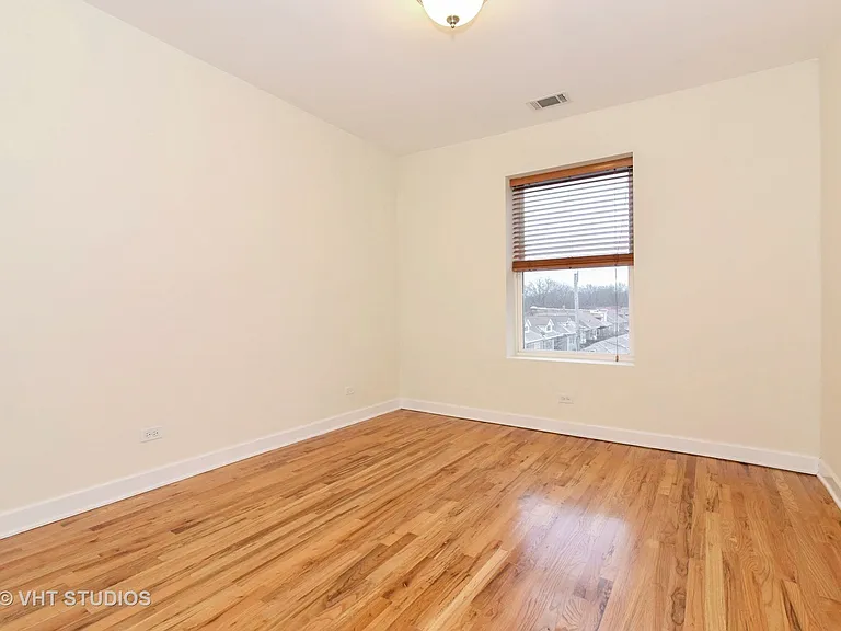 2552 W Rosemont Ave #3 — Photo 7