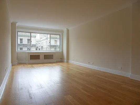 Rented by Stonehenge NYC LLC | media 17