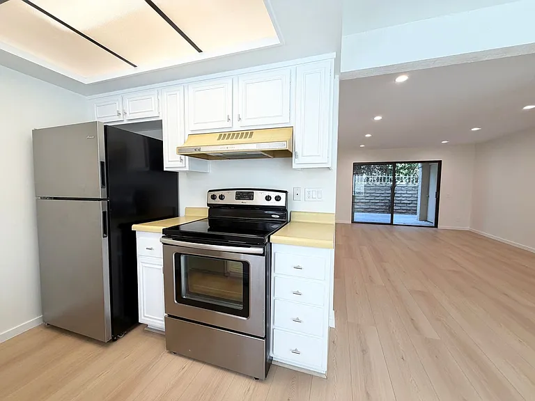 1407 N Sunrise Way #18 — Photo 8