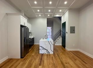 992 Decatur St #3B, Brooklyn, NY 11207