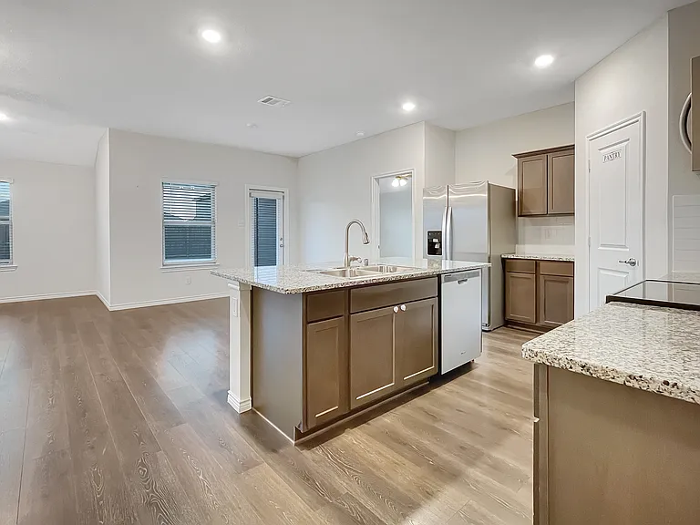 705 Farmstead Way — Photo 12