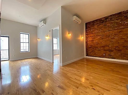 1st image of 72 Willoughby St #5G