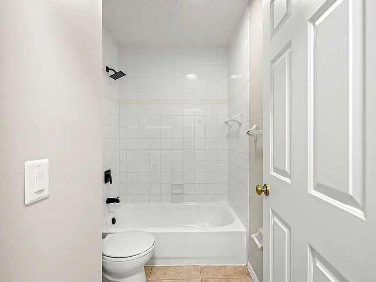 1542 N Lawnwood Cir #37D — Photo 9