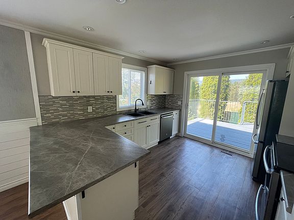Kitchen with Deck access