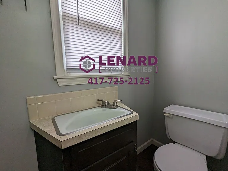 809 E Rosebrier St — Photo 15