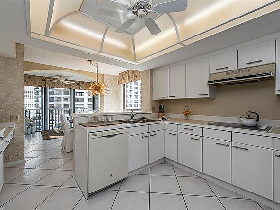 5th image of 4401 Gulf Shore Blvd N #D-706