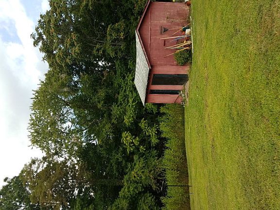 4th image of 195 Forest View Dr
