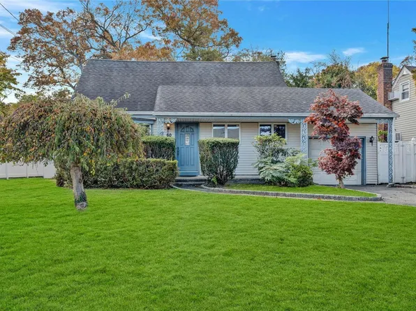 60 Kime Avenue, North Babylon, NY 11703