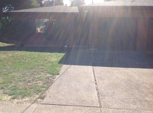 1524 E 3rd St, Newberg, OR