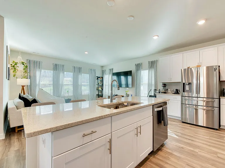 4009 Woodland View Dr — Photo 16