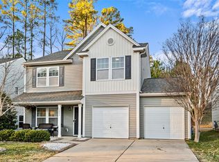 3226 Lemongrass Ln, Charlotte, NC 28214