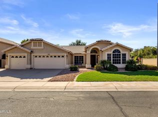 910 S Paradise Dr, Gilbert, AZ 85233