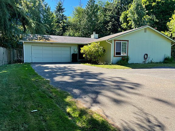 2nd image of 2714 Catalpa Dr SE