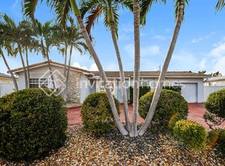 1720 SW 98th Ct, Miami, FL 33165