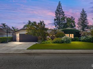 8909 Summer Creek Rd, Bakersfield, CA 93311