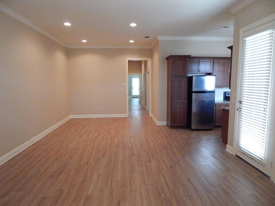 LR/RD and kitchen