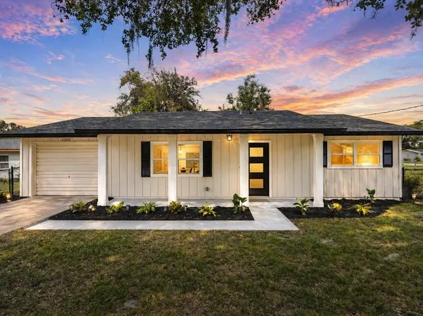 2203 Orange St, Deland, FL 32724