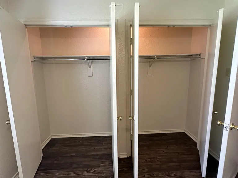 721 Avenue A #1 — Photo 35