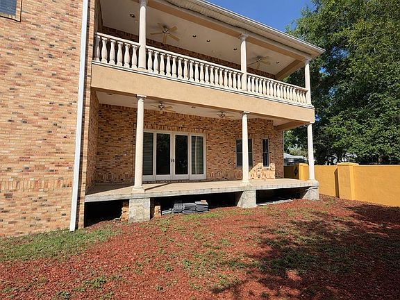 4th image of 441 LUCERNE AVENUE
