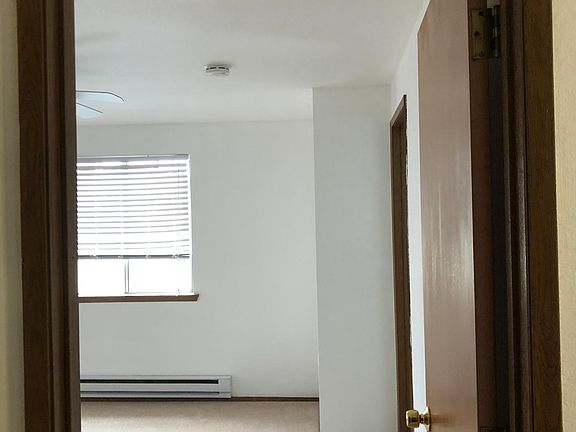 4th image of 7410 63rd Street Ct W