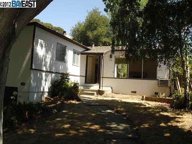 1st image of 710 Tamarack Dr