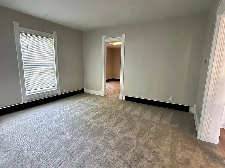 121 Washington St — Photo 7