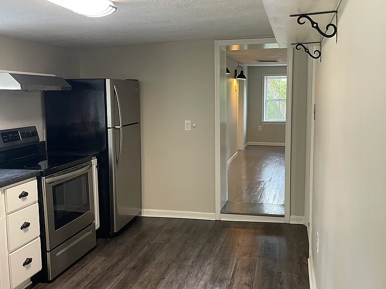 102 Welch Park Pl — Photo 8