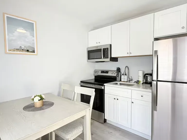 208 Chester St #10 — Photo 4