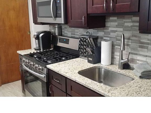 4th image of 520 Gerhard St
