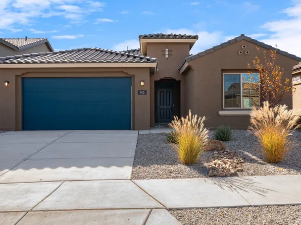 940 Turquesa Loop SE, Rio Rancho, NM 87124